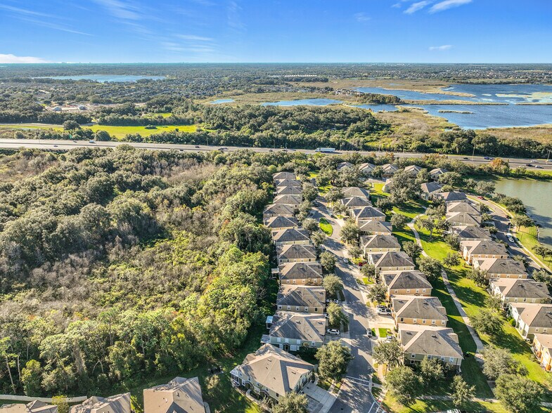 Building Photo - 1500 Broken Oaks Drive