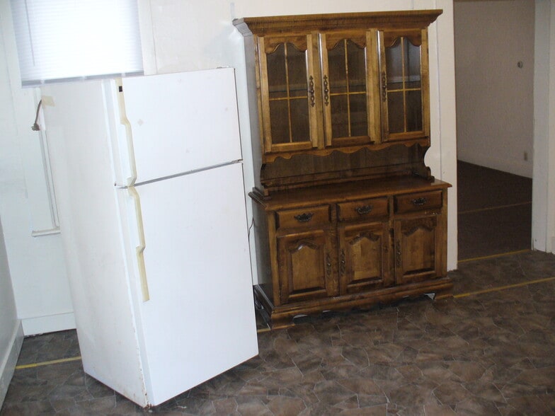 Building Photo - 409 9th St