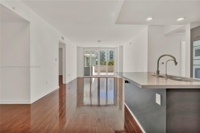 Building Photo - 7825 NW 107th Ave