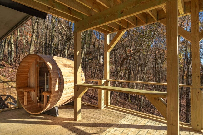 Building Photo - 585 Granny Lewis Ln