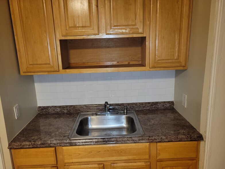 Building Photo - 378 Hawthorne St