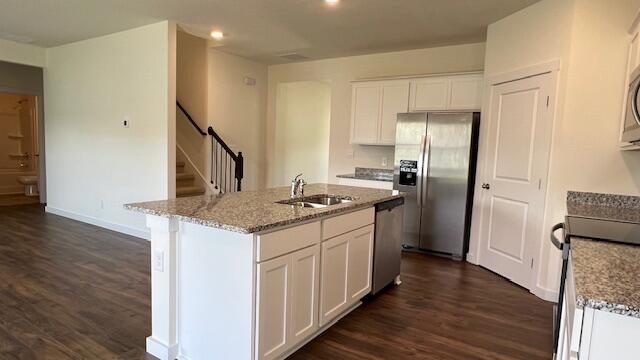 Building Photo - 4170 Lone Oak Cir