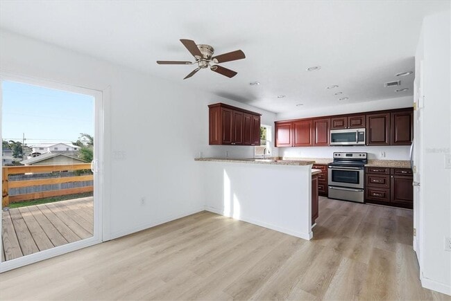 Building Photo - 515 46th St W