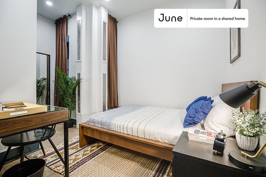 Primary Photo - Room in Shared 3 bed/2 bath home