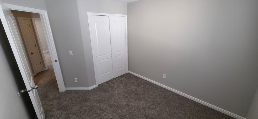 Building Photo - 2413 Big Village Ct
