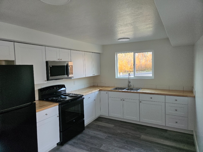 Building Photo - 954 9th St