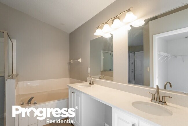 Building Photo - 7640 Hidden Cypress Dr