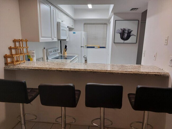 Building Photo - 2989 Sir Hamilton Cir