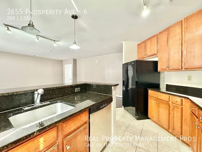 Building Photo - 2655 Prosperity Ave