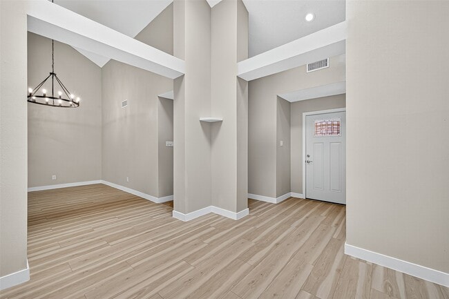 Building Photo - 2026 Ashford Hollow Ln