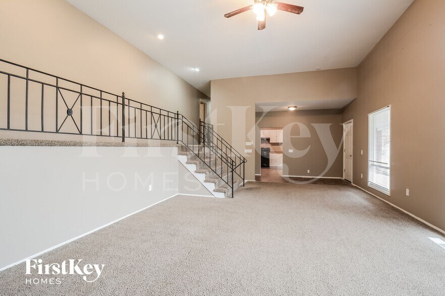 Building Photo - 844 Townhouse Ln