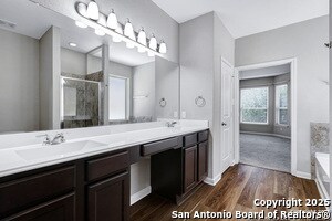 Building Photo - 3427 Silver Set