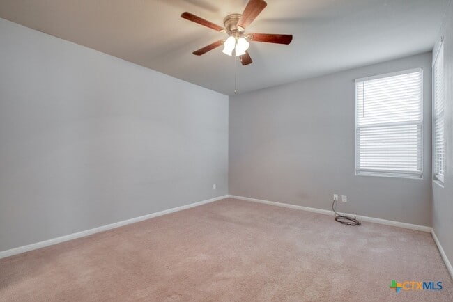 Building Photo - 338 Newberry Tr