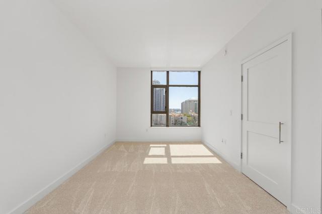 Building Photo - 700 W E St