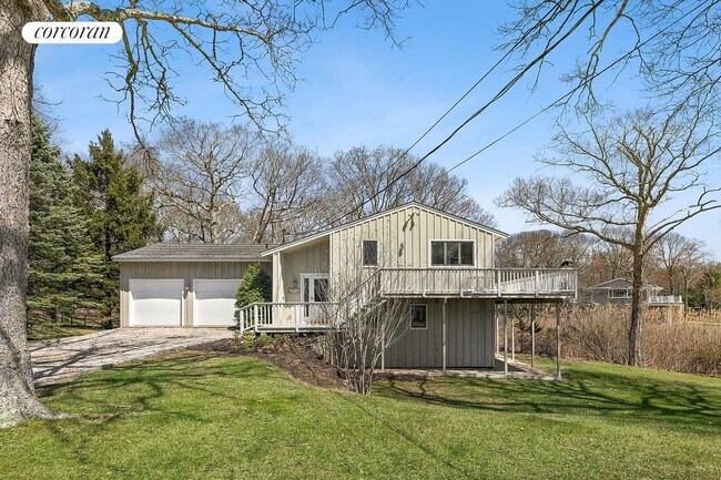 Building Photo - 21 Peconic Ave