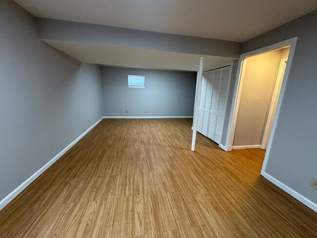 Building Photo - Newly Remodeled 3 Bedroom 2 Bath Home on Huge Corner Lot