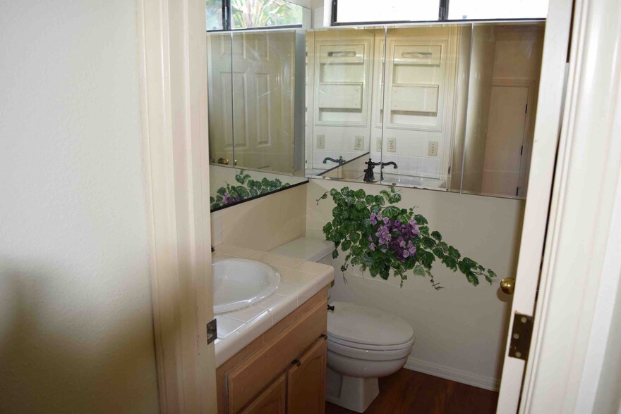 Building Photo - 2657 Cazadero Dr