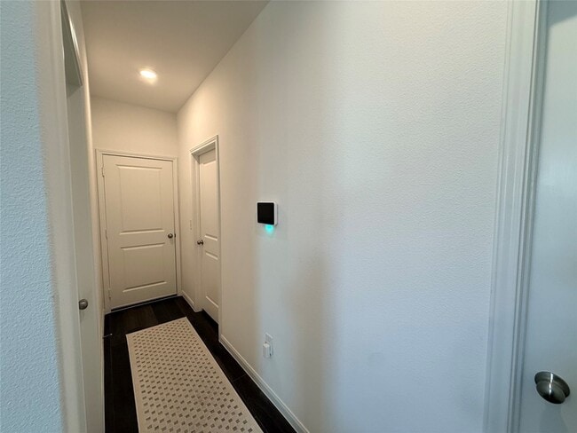 Building Photo - 17802 Plow Horse Ln