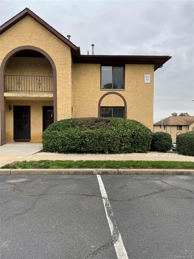 Primary Photo - 32 Omni Parc Dr