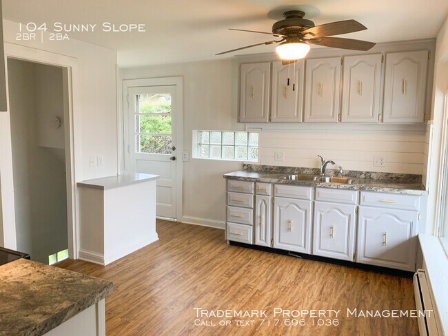 Building Photo - Nice 2 Bedroom Home