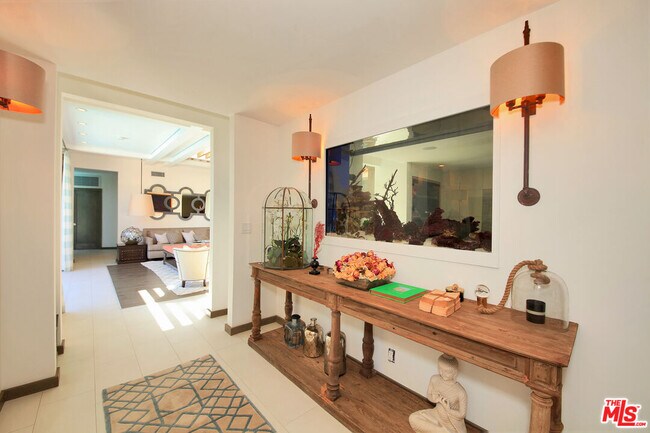 Building Photo - 3054 Elvido Dr