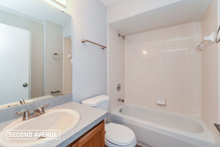 Building Photo - 6934 Huntington Woods Cir W