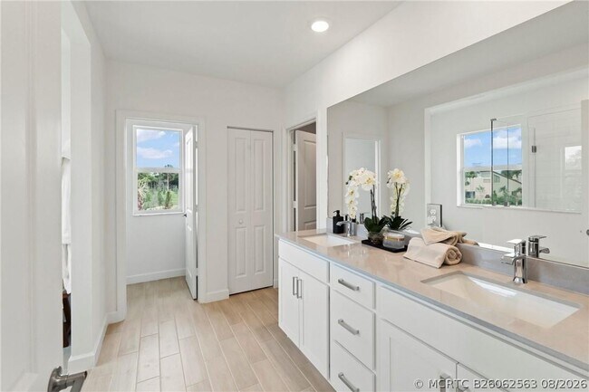 Building Photo - 23015 Belcanto Rd