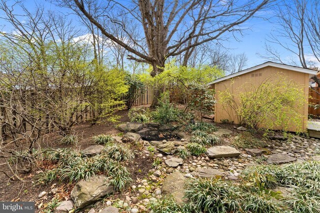 Building Photo - 6337 Beryl Rd