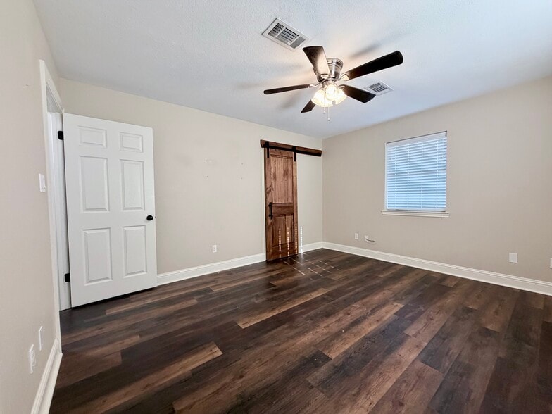 Building Photo - 237 Nederland Ave