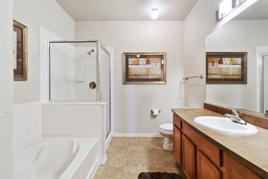 Building Photo - 10176 Park Meadows Dr