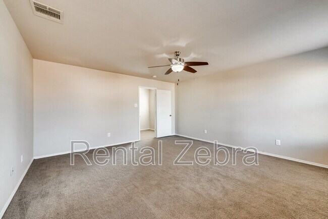Building Photo - 3016 Wakecrest Dr