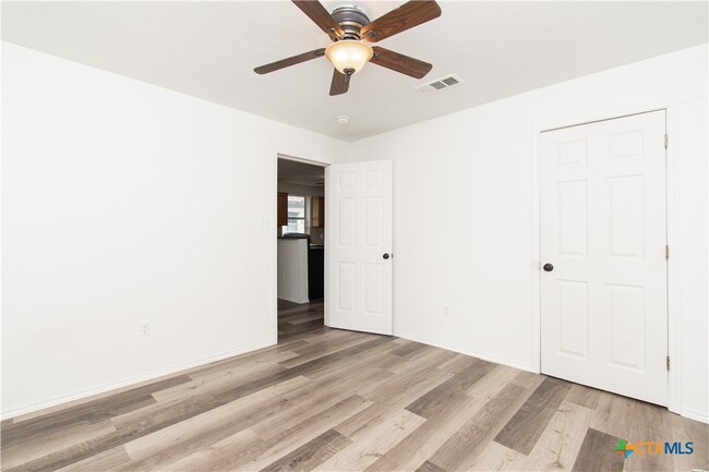 Building Photo - 306 S 25th St