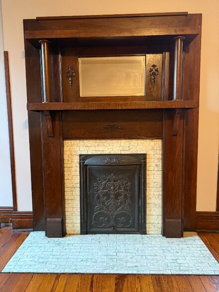 Primary Photo - 329 Taylor Ave