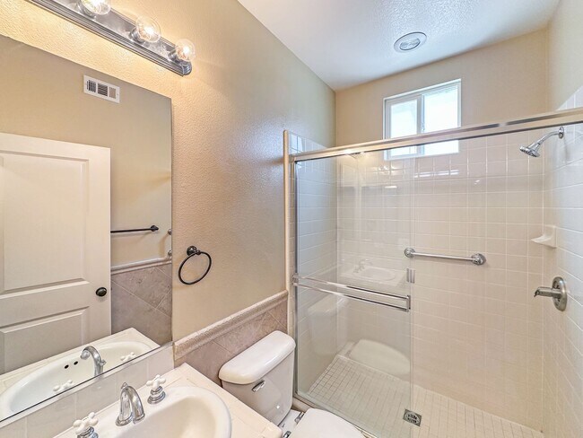 Building Photo - 1618 Quiet Trail Dr