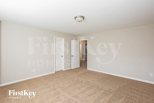 Building Photo - 608 Hunley St