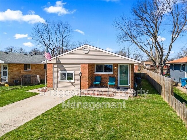 Building Photo - 317 Hypathia Ave