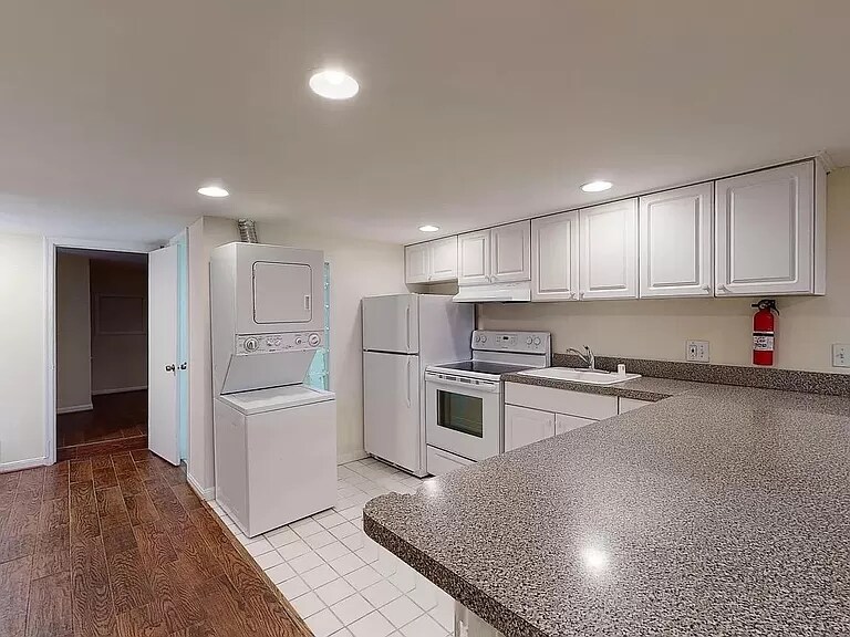 Building Photo - 1307 22nd St NW