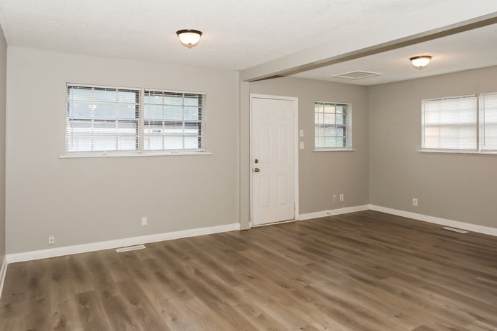 Building Photo - 3107 Forsythe Dr NW