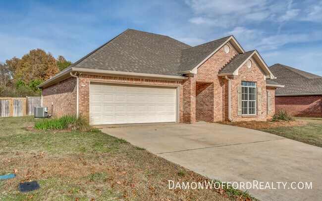 Building Photo - 119 Kenzie Dr