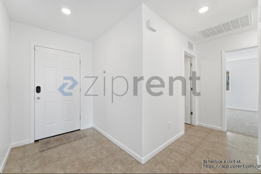 Building Photo - 756 Marcelina Ct