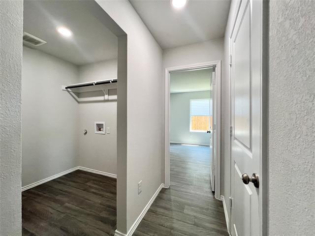 Building Photo - 833 Bluffview Dr