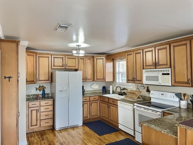 Building Photo - FURNISHED Bayou-Front Living Just Minutes from Downtown Ocean Springs!