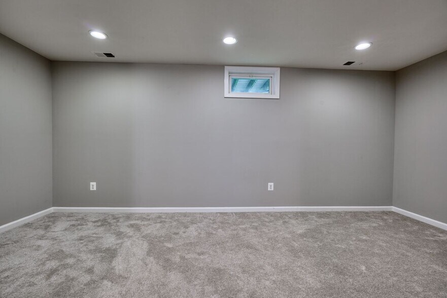 Building Photo - 7330 MATCHBOX ALY