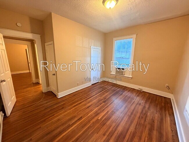Building Photo - 3532 Kallaher Ave