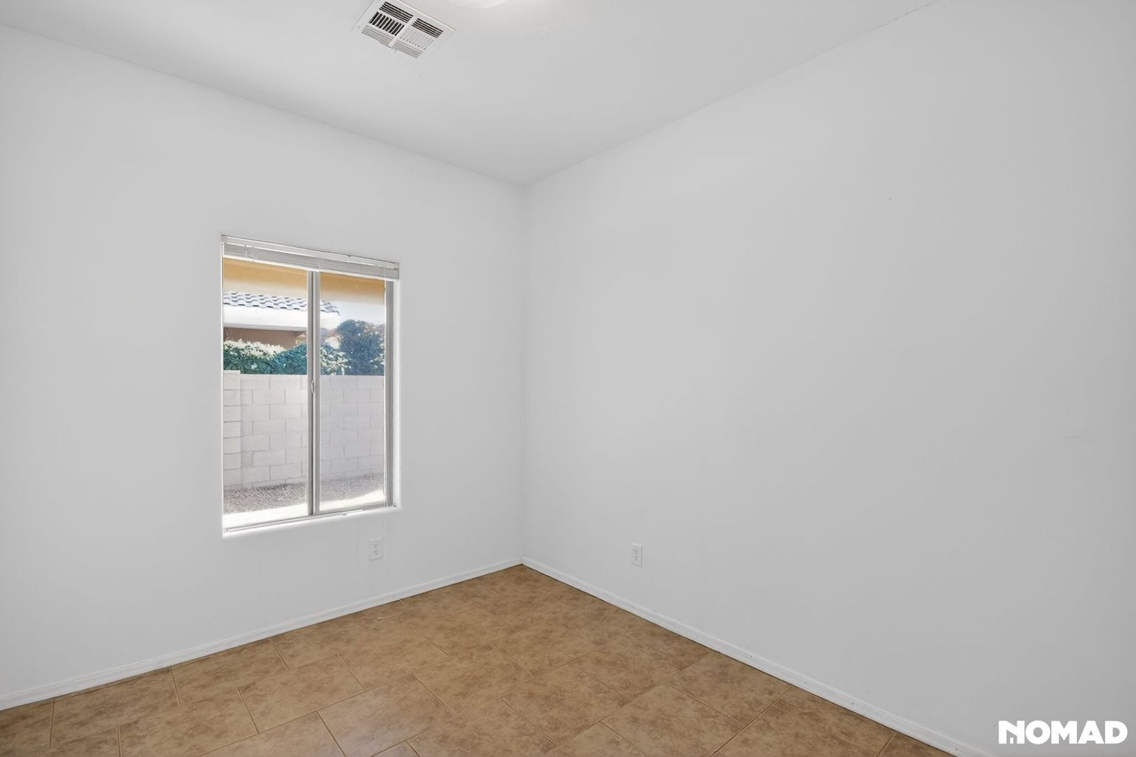 Building Photo - 3610 Cam Del Rancho