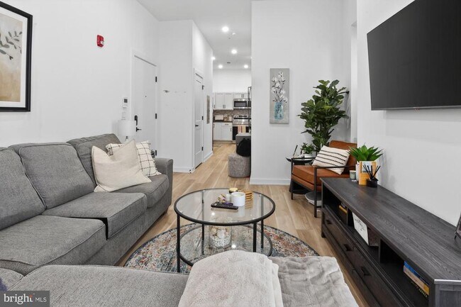 Building Photo - 1415 Locust St