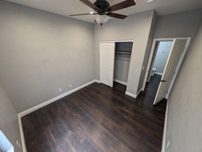 Building Photo - 10465 Warwick Falls Ct