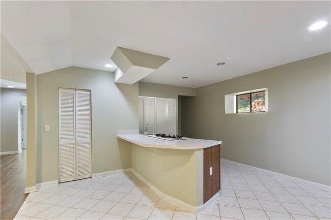 Building Photo - 4565 Ashmore Cir