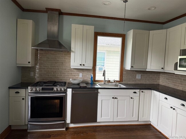 Building Photo - 30 North Ave