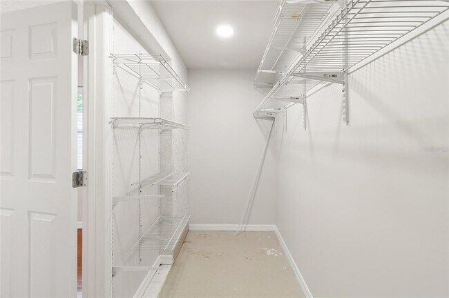 Building Photo - 1966 Sandra Dr